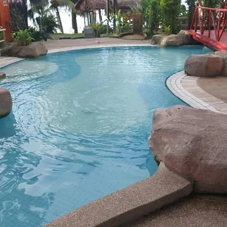Jazz Rainbow Paradise Beachfront Peanag Tanjung Bungah  Exterior photo