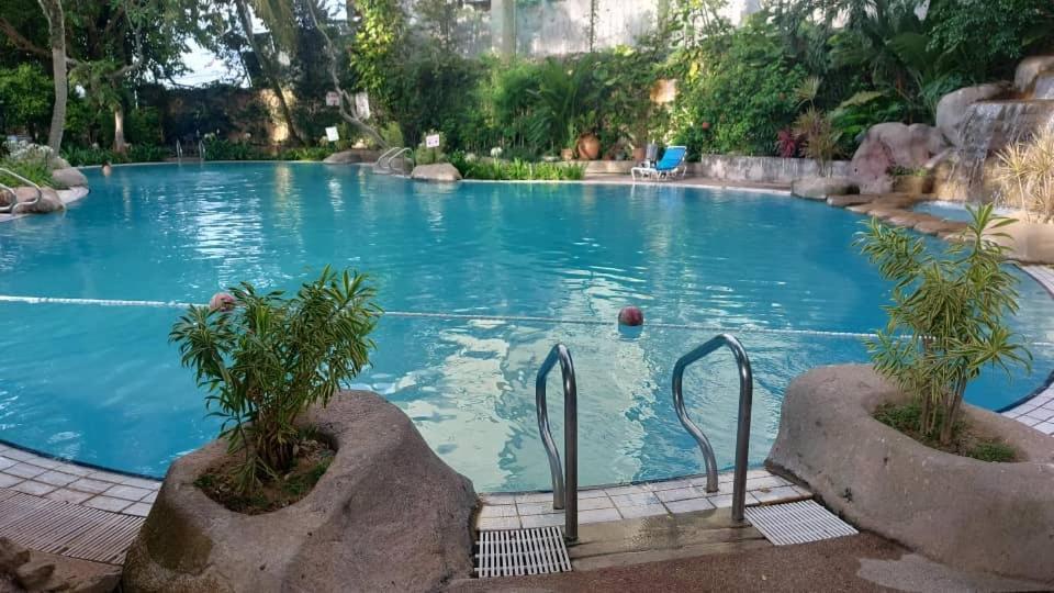 Apartment Jazz Rainbow Paradise Beachfront Peanag Tanjung Bungah (Penang)